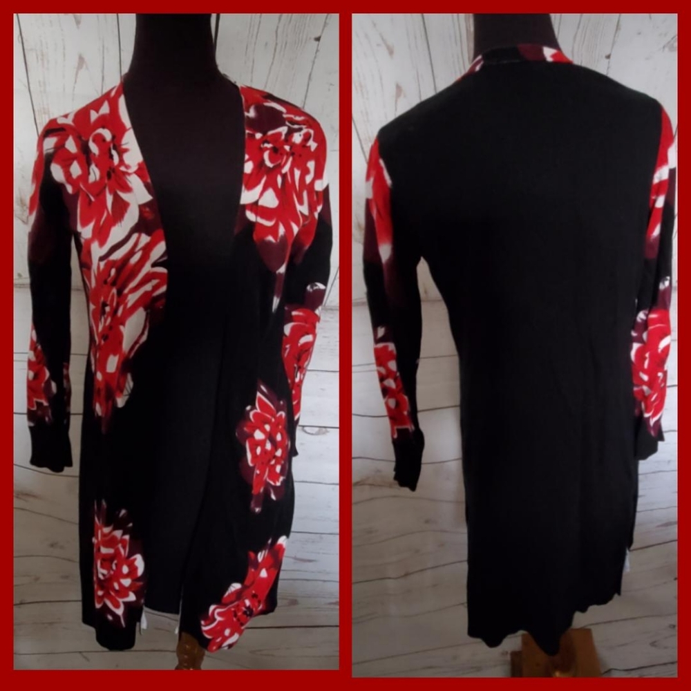 Hannah open front 3/4 sleeved cardigan black with red, white, burgundy flowers S